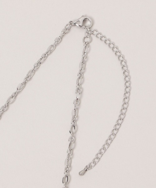 RAGEBLUE（レイジブルー）の「Stainless Half Moon Motif Necklace/ハーフムーンステンレスネックレス（ネックレス・メンズ・シルバー・FREE）」の2枚目の写真