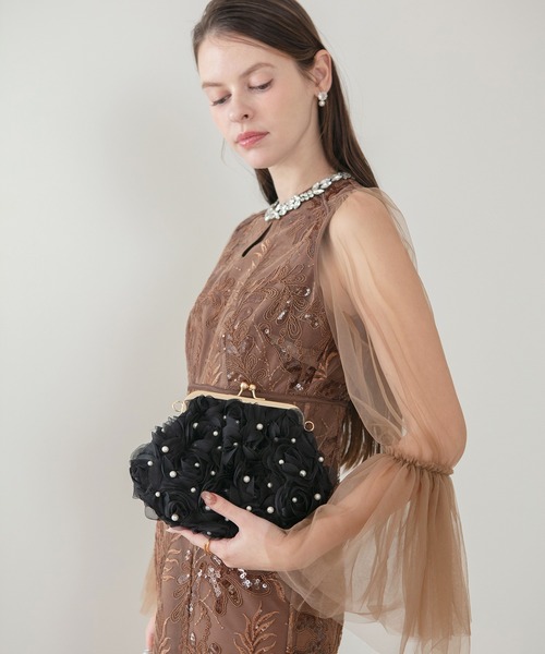 Leja(レジャ)の「【LEJA】3WAYチュールフラワーパールリボンハンドルバッグ結婚式 お呼ばれピアス 二次会 同窓会 お呼ばれ オケージョン 20代 30代(ハンドバッグ・レディース・ブラック・FREE)」の2枚目の写真