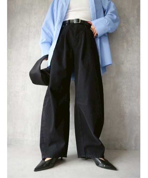 TRUNC（トランクエイティーエイト）の「Tuck Curve Pants / タックカーブパンツ（その他パンツ・レディース・ブラック/ベージュ・MEDIUM/SMALL）」の5枚目の写真