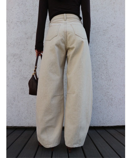 TRUNC（トランクエイティーエイト）の「Tuck Curve Pants / タックカーブパンツ（その他パンツ・レディース・ブラック/ベージュ・MEDIUM/SMALL）」の13枚目の写真