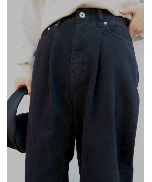 TRUNC（トランクエイティーエイト）の「Tuck Curve Pants / タックカーブパンツ（その他パンツ・レディース・ブラック/ベージュ・MEDIUM/SMALL）」の19枚目の写真