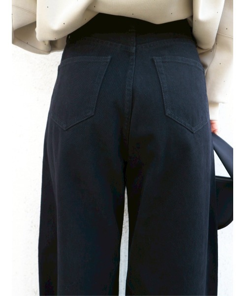 TRUNC（トランクエイティーエイト）の「Tuck Curve Pants / タックカーブパンツ（その他パンツ・レディース・ブラック/ベージュ・MEDIUM/SMALL）」の20枚目の写真
