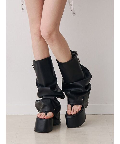 jouetie(ジュエティ)の「カバートングサンダルブーツ(サンダル・レディース・ブラック/ブラウン・MEDIUM/LARGE)」の10枚目の写真