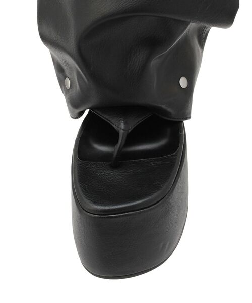 jouetie(ジュエティ)の「カバートングサンダルブーツ(サンダル・レディース・ブラック/ブラウン・MEDIUM/LARGE)」の5枚目の写真