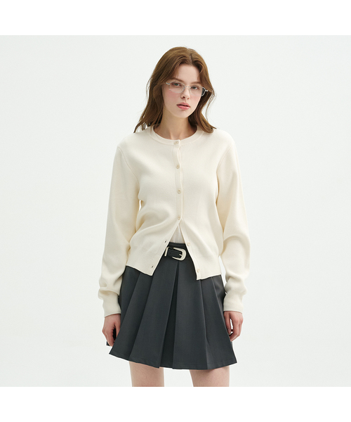 MICANE(ミケーネ)の「シアンベーシックカーディガン(カーディガン/ボレロ・レディース・スカイブルー/ピンク/クリーム・SMALL/MEDIUM/LARGE/X-LARGE)」の2枚目の写真
