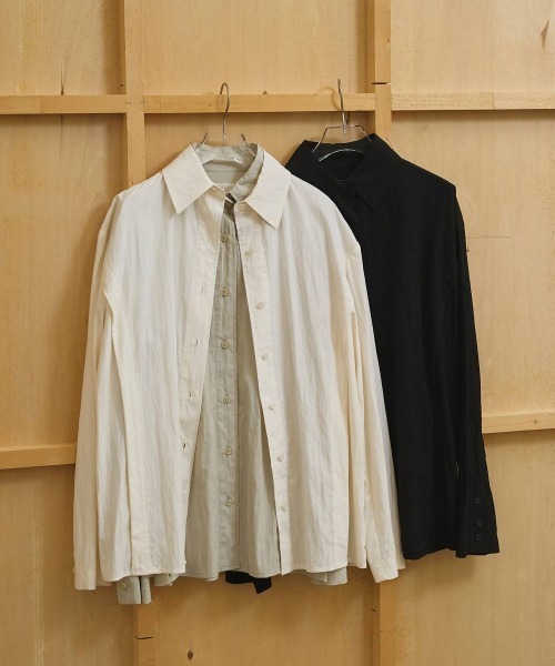 TODAYFUL（トゥデイフル）の「TODAYFUL Sidetuck Silky Shirts（シャツ/ブラウス・レディース・オフホワイト/ブラック/ライトグリーン・FREE）」の5枚目の写真
