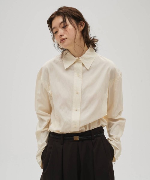 TODAYFUL（トゥデイフル）の「TODAYFUL Sidetuck Silky Shirts（シャツ/ブラウス・レディース・オフホワイト/ブラック/ライトグリーン・FREE）」の14枚目の写真