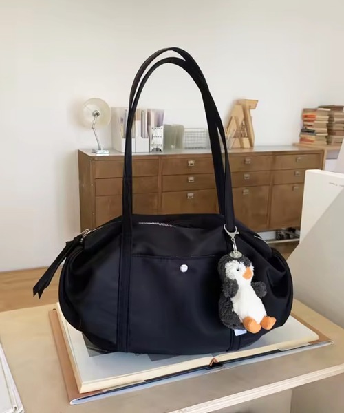 ammy.(エイミードット)の「【 ammy. / エイミードット 】 軽量 ナイロン ミニ ボストンバッグ(ショルダーバッグ・レディース・ブラック/カーキ/シルバー・FREE)」の5枚目の写真