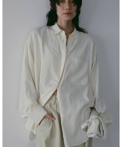 anuke（アンヌーク）の「Stitch Over Shirts 62610417（シャツ/ブラウス・メンズ・チャコールグレー/ホワイト/オフホワイト・FREE）」の6枚目の写真