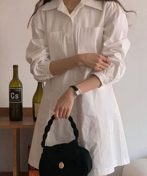 Ada.(エイダ)の「【Mellfy】フロントボタン 切替 シャツ ミニ ワンピース(シャツワンピース・レディース・ホワイト/ネイビー/アイボリー・FREE)」の1枚目の写真