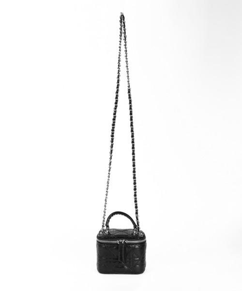 me+em select（ミームセレクト）の「ハートキルティングミニバニティバッグ / heart quilted mini vanity bag（ショルダーバッグ・レディース・ピンク/ブラック/アイボリー・FREE）」の17枚目の写真