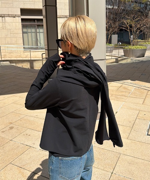 JENNE(ジェンヌ)の「UVカット接触冷感ボレロ(Tシャツ/カットソー・レディース・ホワイト/ブラック・SMALL/MEDIUM/LARGE)」の12枚目の写真