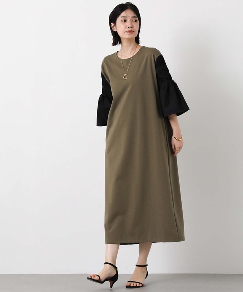 Gready Brilliant(グレディブリリアン)の「異素材ピンタック袖ワンピ(ワンピース・レディース・カーキ系/ネイビー系・38)」の3枚目の写真