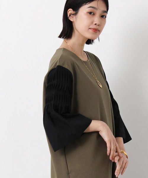 Gready Brilliant(グレディブリリアン)の「異素材ピンタック袖ワンピ(ワンピース・レディース・カーキ系/ネイビー系・38)」の5枚目の写真