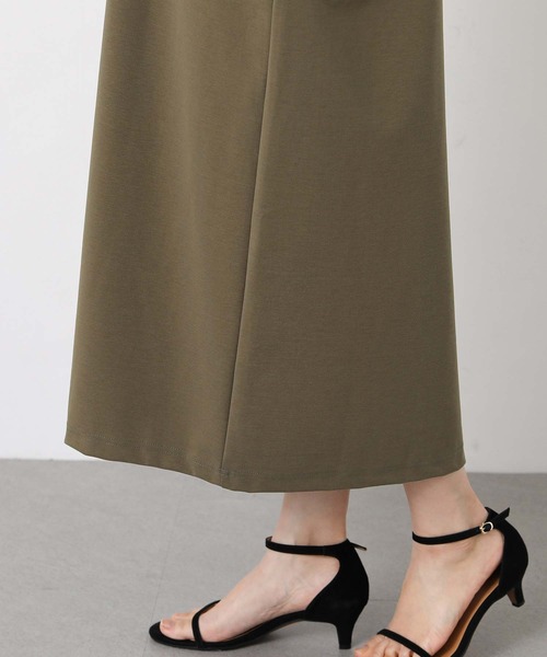 Gready Brilliant(グレディブリリアン)の「異素材ピンタック袖ワンピ(ワンピース・レディース・カーキ系/ネイビー系・38)」の22枚目の写真