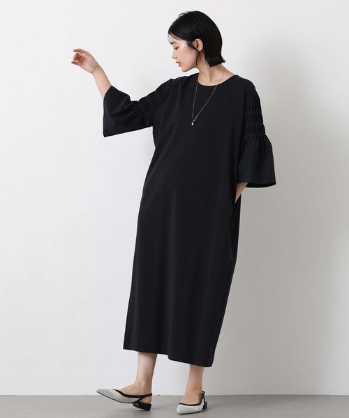 Gready Brilliant(グレディブリリアン)の「異素材ピンタック袖ワンピ(ワンピース・レディース・カーキ系/ネイビー系・38)」の14枚目の写真