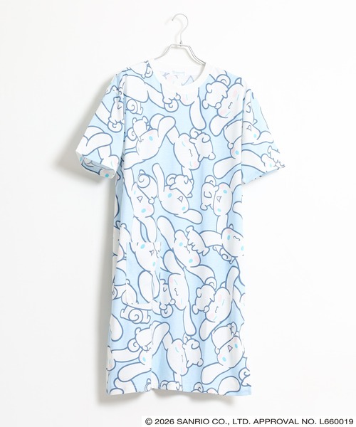 sanrio(サンリオ)の「サンリオキャラクターズ 総柄BIGTシャツ 半袖(Tシャツ/カットソー・レディース・ネイビー/サックスブルー/ホワイト/ピンクベージュ/アイボリー/サックスブルー系/ライトグリーン系・L/M/LL)」の2枚目の写真