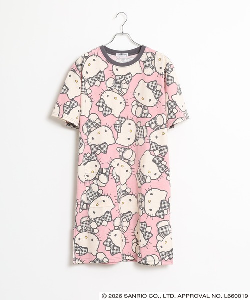 sanrio(サンリオ)の「サンリオキャラクターズ 総柄BIGTシャツ 半袖(Tシャツ/カットソー・レディース・ネイビー/サックスブルー/ホワイト/ピンクベージュ/アイボリー/サックスブルー系/ライトグリーン系・L/M/LL)」の15枚目の写真