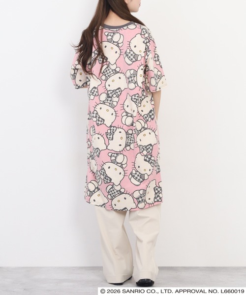 sanrio(サンリオ)の「サンリオキャラクターズ 総柄BIGTシャツ 半袖(Tシャツ/カットソー・レディース・ネイビー/サックスブルー/ホワイト/ピンクベージュ/アイボリー/サックスブルー系/ライトグリーン系・L/M/LL)」の20枚目の写真
