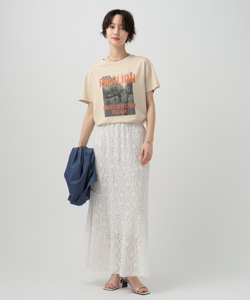 BAYFLOW（ベイフロー）の「[なめらかな肌触り]スムースタッチロゴ半袖Tシャツ（Tシャツ/カットソー・レディース・ベージュ/ダークブラウン/ブルー/オフホワイト/ブラック/カーキ・SMALL/MEDIUM）」の7枚目の写真