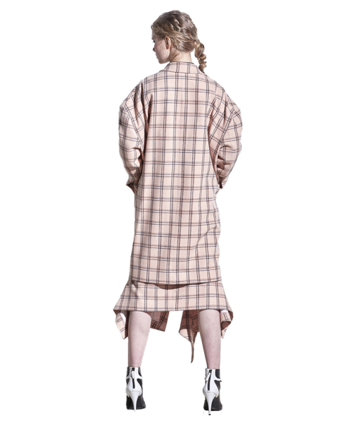 GREEDILOUS（グリディアス）の「ベージュチェックジャケット（テーラードジャケット・レディース・その他・S/M/L/XS）」の3枚目の写真