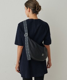 IACUCCI（イアクッチ）の「アーゴ M NYLON/CERVO（ショルダーバッグ）」