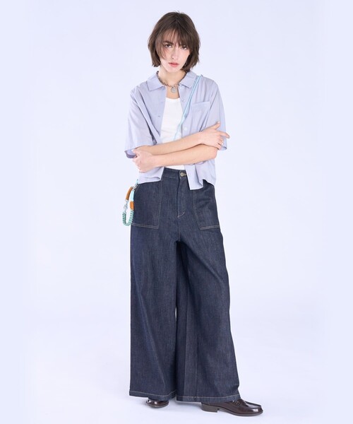 To b. by agnes b.（トゥービーバイアニエスベー）の「ボックスカット 半袖 シャツ（シャツ/ブラウス・レディース・ブルー・40/38/36）」の6枚目の写真