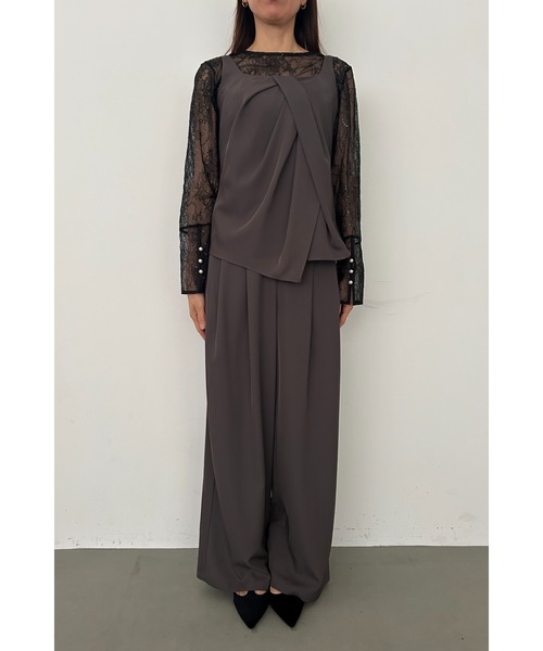 et.UNiVER(エトユニベール)の「Oblique cross top pants set(パンツドレス・レディース・ブラック/ブラウン/イエロー・LARGE/MEDIUM/SMALL)」の13枚目の写真