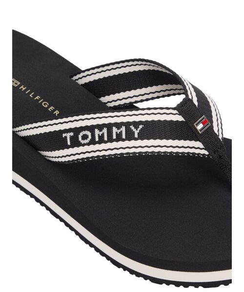 TOMMY HILFIGER（トミーヒルフィガー）の「フラッグプリントサマーサンダル（サンダル・レディース・ブラック/レッド・24.5cm/23cm/24cm/23.5cm）」の7枚目の写真