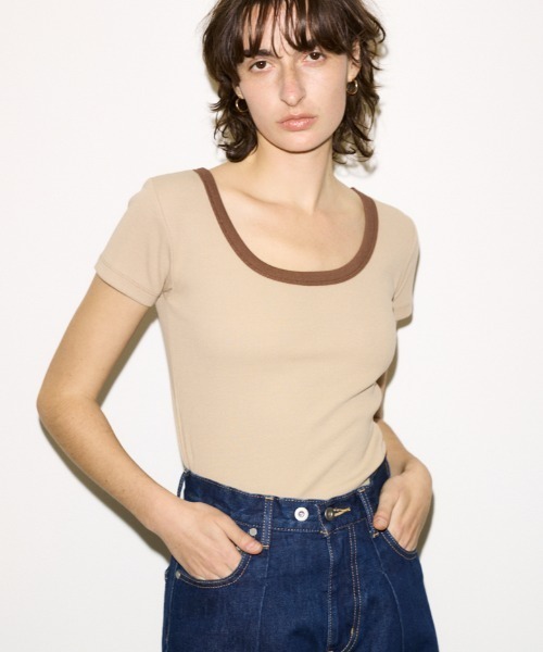 THROW by SLY(スローバイスライ)の「THROW RINGER T/SH リンガーティーシャツ 春服 夏服 半袖(Tシャツ/カットソー・レディース・ブラック/バーガンディー/ベージュ・FREE)」の1枚目の写真