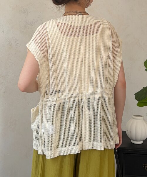 Chez toi(シェトワ)の「【レイヤード対応】【インせず着れる】メッシュベスト(ベスト・レディース・アイボリー/ブラック・FREE)」の7枚目の写真