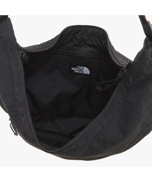 THE NORTH FACE(ザノースフェイス)の「国内未発売 THE NORTH FACE(ザ ノース フェイス) / ボディバッグ / ショルダーバッグ / BREEZE CROSS BAG M / ブリーズクロスバッグ(ボディバッグ/ウエストポーチ・メンズ・ダークグレー/ホワイト系その他/ブラック・FREE)」の6枚目の写真