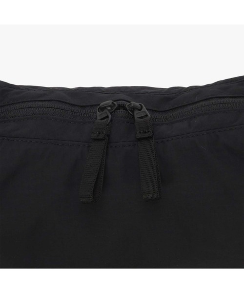 THE NORTH FACE(ザノースフェイス)の「国内未発売 THE NORTH FACE(ザ ノース フェイス) / ボディバッグ / ショルダーバッグ / BREEZE CROSS BAG M / ブリーズクロスバッグ(ボディバッグ/ウエストポーチ・メンズ・ダークグレー/ホワイト系その他/ブラック・FREE)」の8枚目の写真