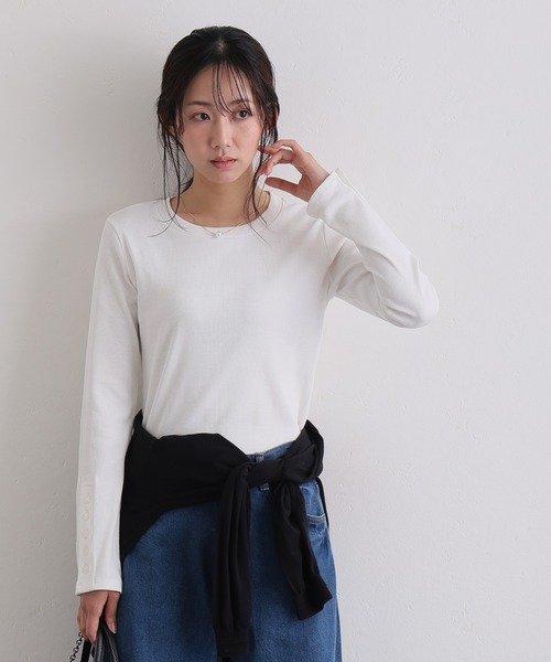 ElegChic(エレグシック)の「袖口ボタンリブロングTシャツ(Tシャツ/カットソー・レディース・ブラック/オフホワイト・M/4L/XXL/XL/L)」の4枚目の写真