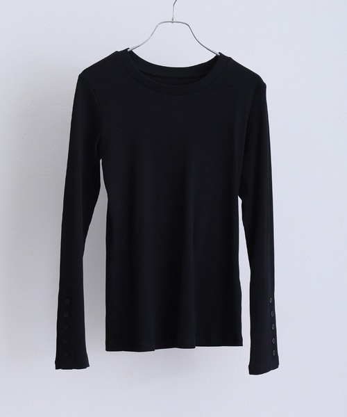 ElegChic(エレグシック)の「袖口ボタンリブロングTシャツ(Tシャツ/カットソー・レディース・ブラック/オフホワイト・M/4L/XXL/XL/L)」の5枚目の写真