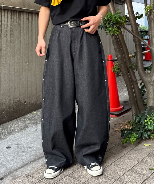 CIAOPANIC(チャオパニック)の「スター刺繍スタッズデニムパンツ(デニムパンツ・メンズ・インディゴブルー/ブラック・LARGE/MEDIUM)」の3枚目の写真
