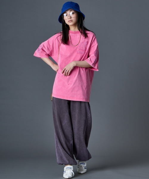 GEVS.（ジェイヴィス）の「綿100％ケミカル染カラーTシャツ＜大きいサイズ有＞GEVS.（Tシャツ/カットソー・レディース・ピンク/ブルー/スミクロ・5L/4L/3L/LL/L/M）」の21枚目の写真