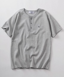 FIDELITY STANDARD SURPLUS（フィデリティスタンダードサープラス）の「【72】【FIDELITY STANDARD SURPLUS/フィデリティ スタンダード サープラス】ワンポイント刺繍 スパンテレコ  無地 ヘンリーネックTシャツ/アメカジ（Tシャツ/カットソー）」