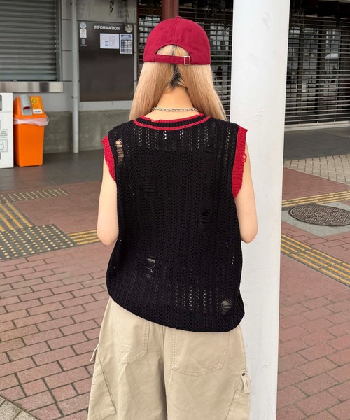 sedacle(セダクル)の「ユニオンダメージニットトップス(タンクトップ・メンズ・ブラック/ベージュ・MEDIUM/SMALL/LARGE)」の5枚目の写真