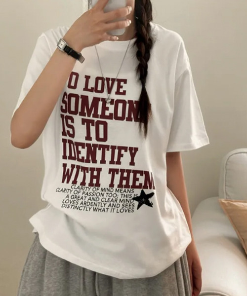 VIVID LADY(ビビッドレディー)の「英字プリント 半袖Tシャツ(Tシャツ/カットソー・レディース・アイボリー/ブラック/ライトベージュ・FREE)」の5枚目の写真