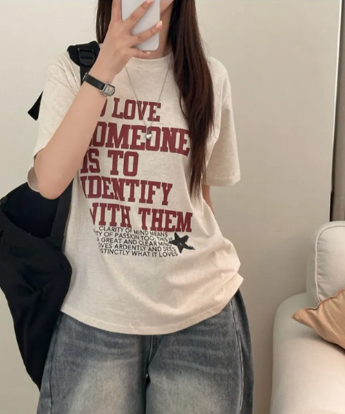 VIVID LADY(ビビッドレディー)の「英字プリント 半袖Tシャツ(Tシャツ/カットソー・レディース・アイボリー/ブラック/ライトベージュ・FREE)」の15枚目の写真