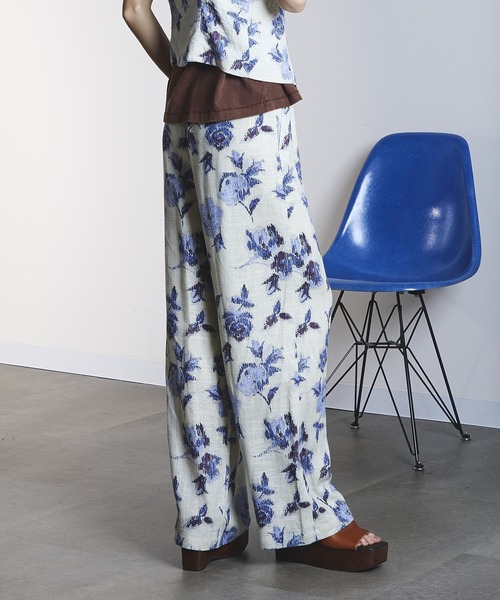 ROSE BUD(ローズバッド)の「ROSE PRINT PANTS(その他パンツ・レディース・ダークオリーブ/オフホワイト・ONE SIZE)」の5枚目の写真