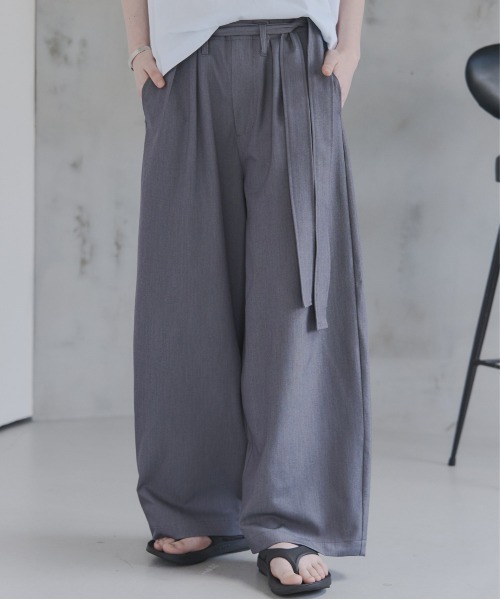 Confirm(コンファーム)の「Belted Slacks Wide Pants / ベルト付きワイドパンツ スラックス メンズ レディース ユニセックス(スラックス・メンズ・ミント/チャコールグレー/ブラック・S/L/M)」の3枚目の写真