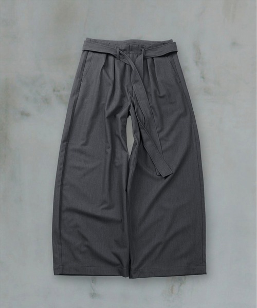 Confirm(コンファーム)の「Belted Slacks Wide Pants / ベルト付きワイドパンツ スラックス メンズ レディース ユニセックス(スラックス・メンズ・ミント/チャコールグレー/ブラック・S/L/M)」の6枚目の写真