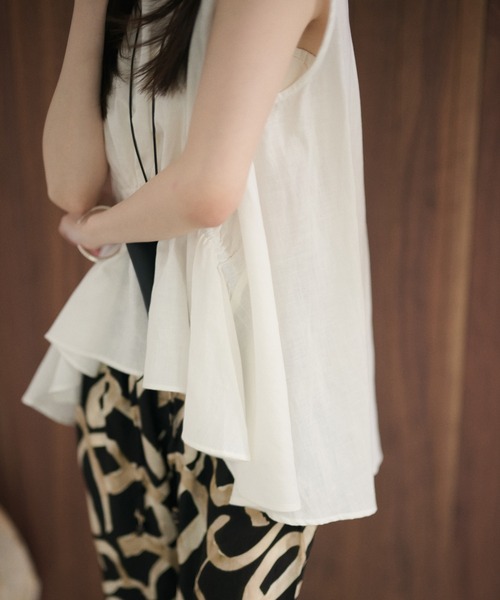 LAULEN(ローレン)の「front-gather linen sleeveless top /フロントギャザー リネンスリーブレスブラウス(シャツ/ブラウス・レディース・カーキ/ベージュ/ホワイト・FREE)」の14枚目の写真