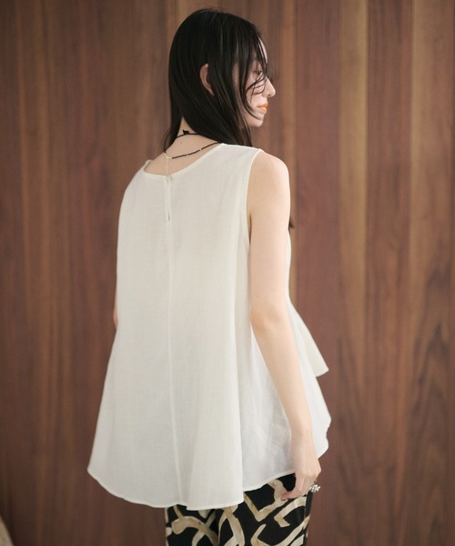 LAULEN(ローレン)の「front-gather linen sleeveless top /フロントギャザー リネンスリーブレスブラウス(シャツ/ブラウス・レディース・カーキ/ベージュ/ホワイト・FREE)」の19枚目の写真