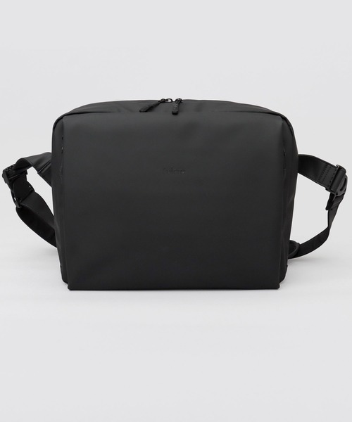 fulcro（フルクロ）の「撥水・耐水 自立型 ターポリン 横型ショルダーバッグ A4・PET収納対応 suave L スアーベL（ショルダーバッグ・メンズ・ブラック・FREE）」の14枚目の写真