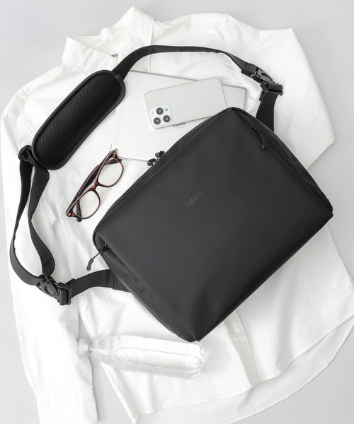 fulcro（フルクロ）の「撥水・耐水 自立型 ターポリン 横型ショルダーバッグ A4・PET収納対応 suave L スアーベL（ショルダーバッグ・メンズ・ブラック・FREE）」の21枚目の写真