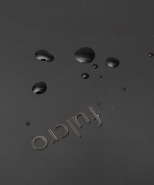 fulcro（フルクロ）の「撥水・耐水 自立型 ターポリン 横型ショルダーバッグ A4・PET収納対応 suave L スアーベL（ショルダーバッグ・メンズ・ブラック・FREE）」の6枚目の写真