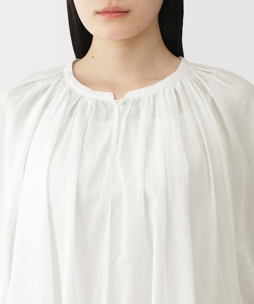 無印良品(ムジルシリョウヒン)の「婦人 強撚 シアー半袖ブラウス(シャツ/ブラウス・レディース・ホワイト/ブラック/ブルー系・S/M/L/XL)」の7枚目の写真